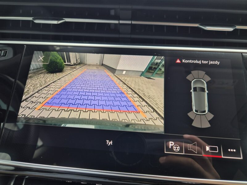 Audi RS Q8 600KM. Lakier Audi Exlusive. Masaże. B&O. ACC. Noktowizor. Hak. FV23%.