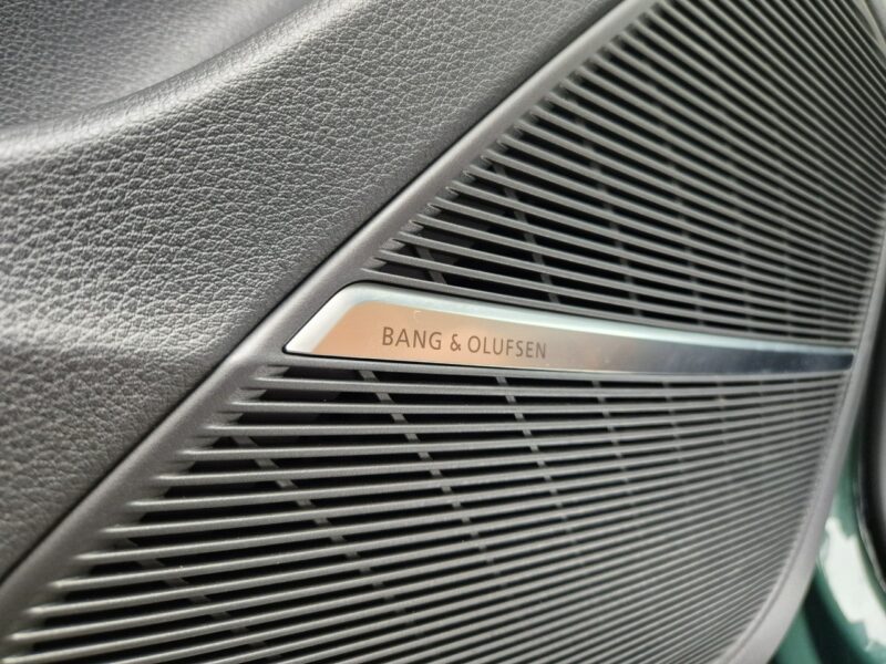 Audi RS Q8 600KM. Lakier Audi Exlusive. Masaże. B&O. ACC. Noktowizor. Hak. FV23%.