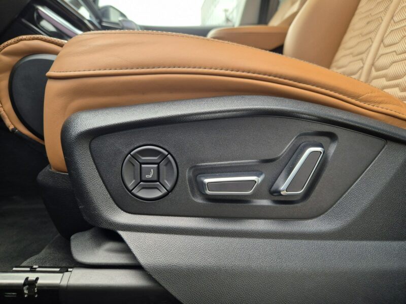 Audi RS Q8 600KM. Lakier Audi Exlusive. Masaże. B&O. ACC. Noktowizor. Hak. FV23%.