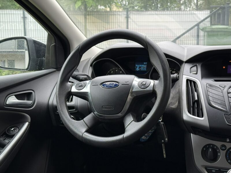 Ford Focus 1.6 Benzyna | Serwisowany | Gwarancja | Bogate wyposażenie | Zadbany Mk3 (2010-2018)
