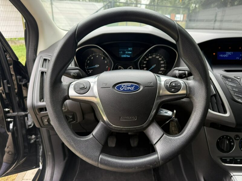 Ford Focus 1.6 Benzyna | Serwisowany | Gwarancja | Bogate wyposażenie | Zadbany Mk3 (2010-2018)