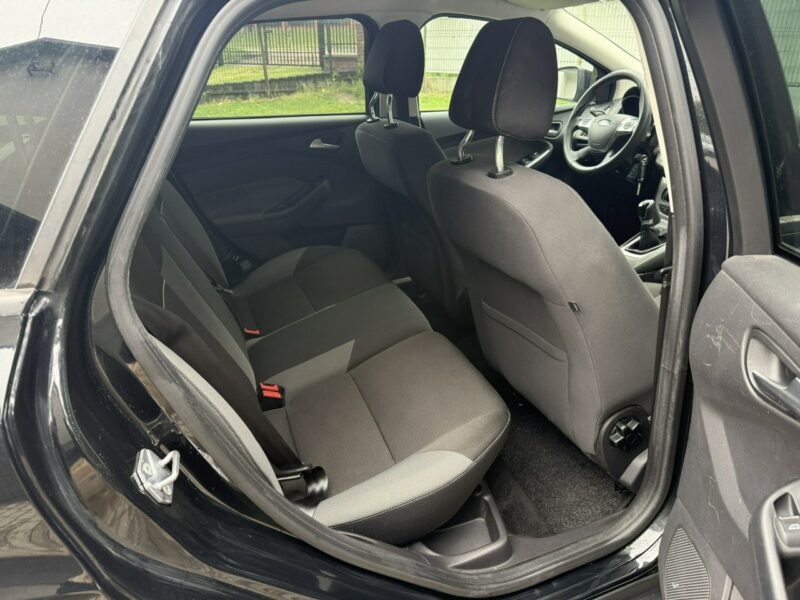 Ford Focus 1.6 Benzyna | Serwisowany | Gwarancja | Bogate wyposażenie | Zadbany Mk3 (2010-2018)