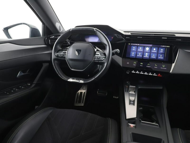 Peugeot 308 GT automat full LED skóra/alcantara navi virtual cocpit navi kamery T9 (2014-2021)