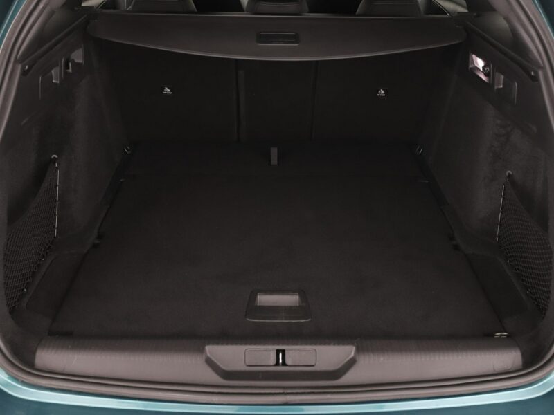 Peugeot 308 GT automat full LED skóra/alcantara navi virtual cocpit navi kamery T9 (2014-2021)