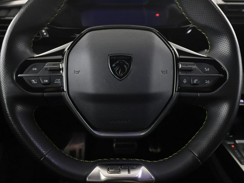 Peugeot 308 GT automat full LED skóra/alcantara navi virtual cocpit navi kamery T9 (2014-2021)