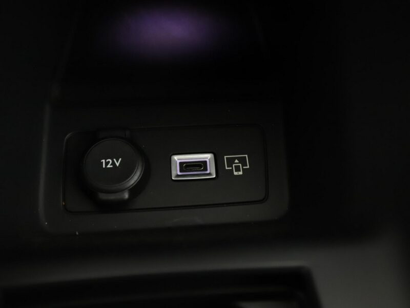 Peugeot 308 GT automat full LED skóra/alcantara navi virtual cocpit navi kamery T9 (2014-2021)