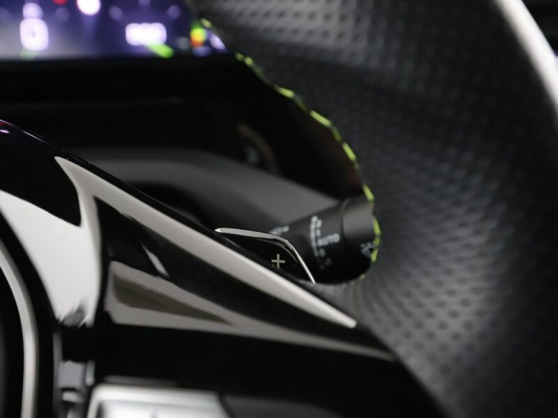Peugeot 308 GT automat full LED skóra/alcantara navi virtual cocpit navi kamery T9 (2014-2021)