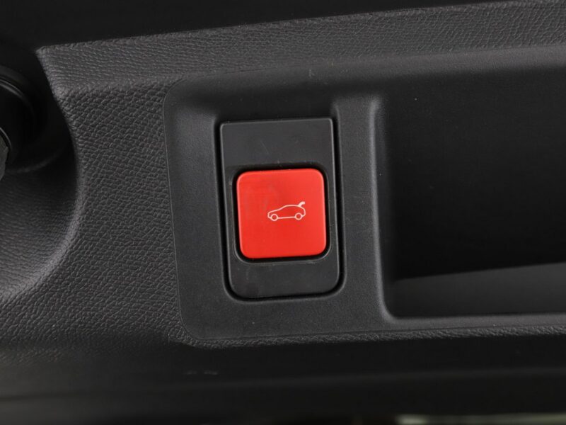 Peugeot 308 GT automat full LED skóra/alcantara navi virtual cocpit navi kamery T9 (2014-2021)