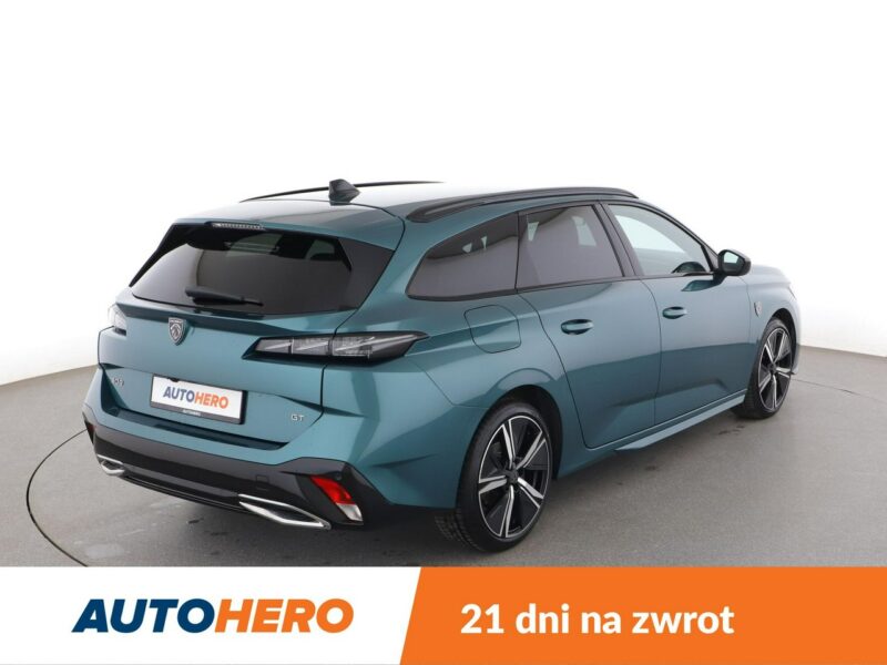 Peugeot 308 GT automat full LED skóra/alcantara navi virtual cocpit navi kamery T9 (2014-2021)
