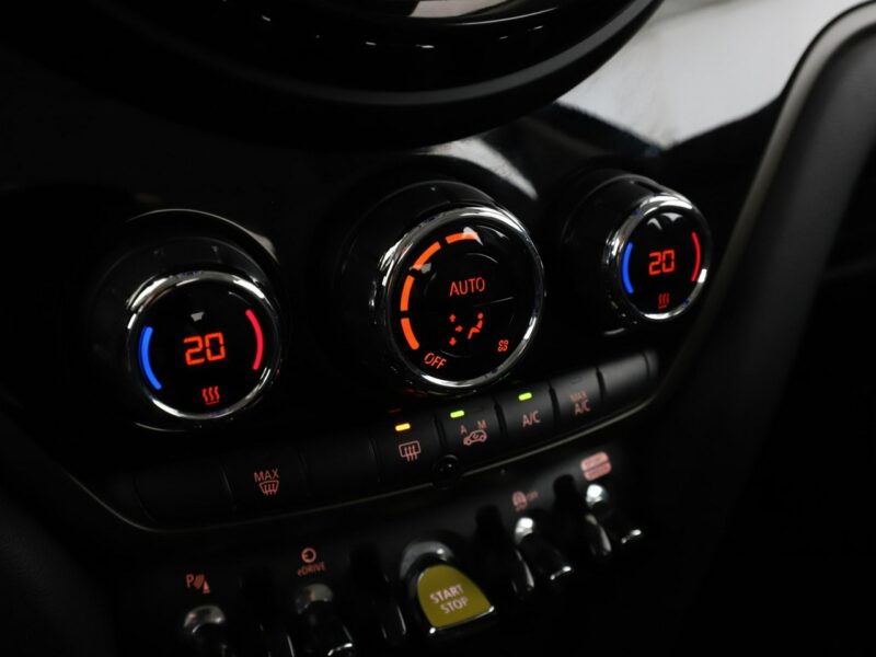 Mini Countryman GRATIS! Pakiet Serwisowy o wartości 600 zł!