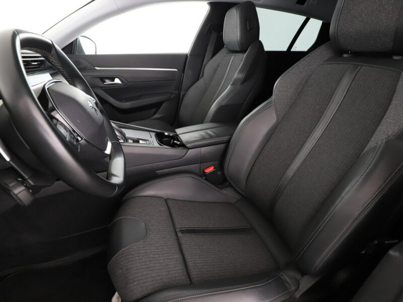 Peugeot 508 Allure, Panorama, kam.cofania, Navi, Podg.fotele, tempomat II (2018-)