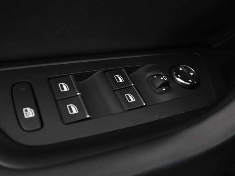 Peugeot 508 Allure, Panorama, kam.cofania, Navi, Podg.fotele, tempomat II (2018-)