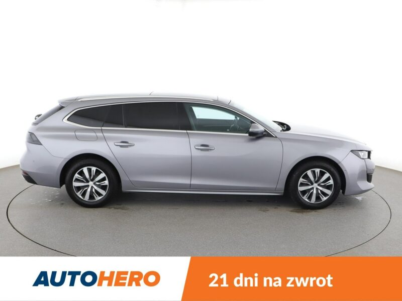 Peugeot 508 Allure, Panorama, kam.cofania, Navi, Podg.fotele, tempomat II (2018-)