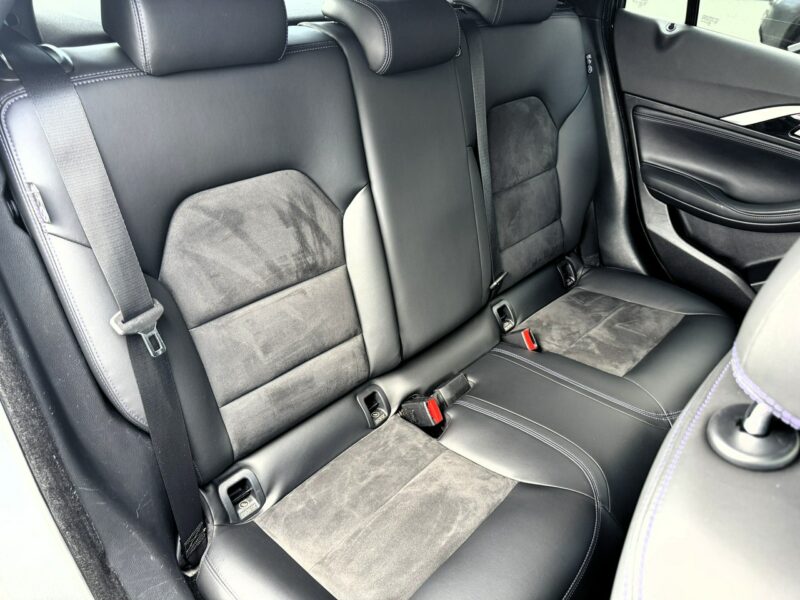 Infiniti Q30 Kamera 360, Podgrzewane fotele, Alcantara, Nawigacja, LED, Hak