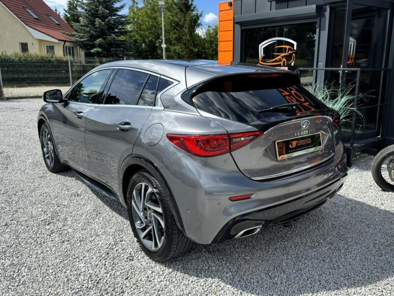 Infiniti Q30 Kamera 360, Podgrzewane fotele, Alcantara, Nawigacja, LED, Hak