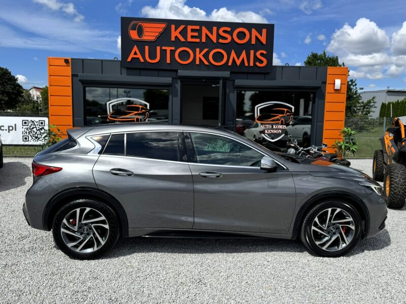 Infiniti Q30 Kamera 360, Podgrzewane fotele, Alcantara, Nawigacja, LED, Hak