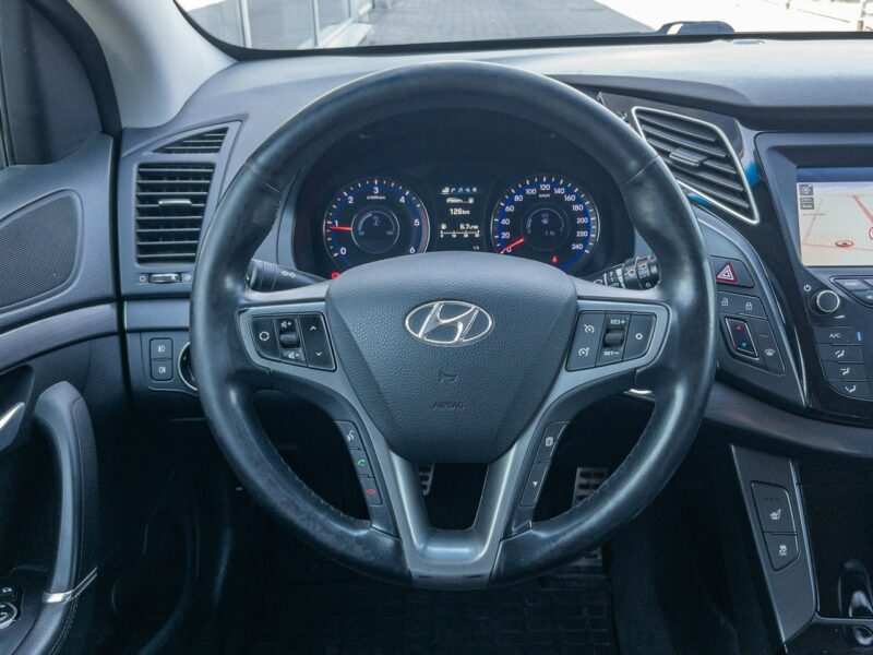 Hyundai i40 1.6 CRDI 136 KM Wagon Business Ksenon Salon PL 1wł. FV23%