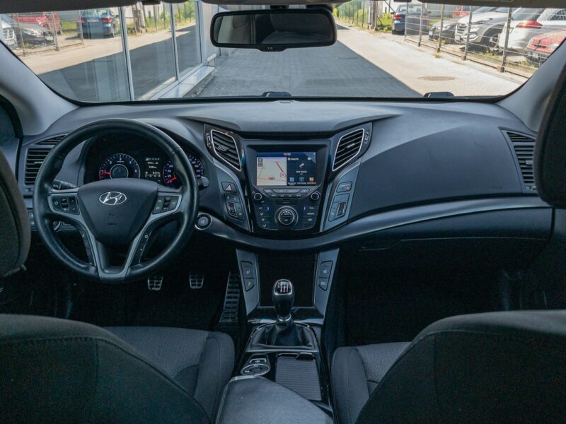 Hyundai i40 1.6 CRDI 136 KM Wagon Business Ksenon Salon PL 1wł. FV23%
