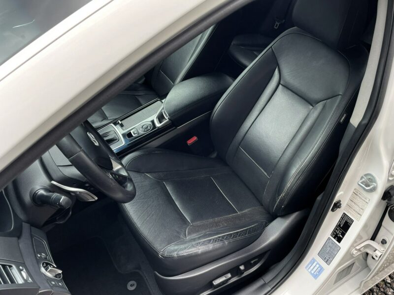 Hyundai i40 LED, HAK, Klima, Navi, Tempomat, Grzane Fotele, Panorama,Asystent Pasa