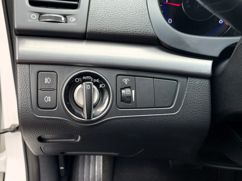 Hyundai i40 LED, HAK, Klima, Navi, Tempomat, Grzane Fotele, Panorama,Asystent Pasa