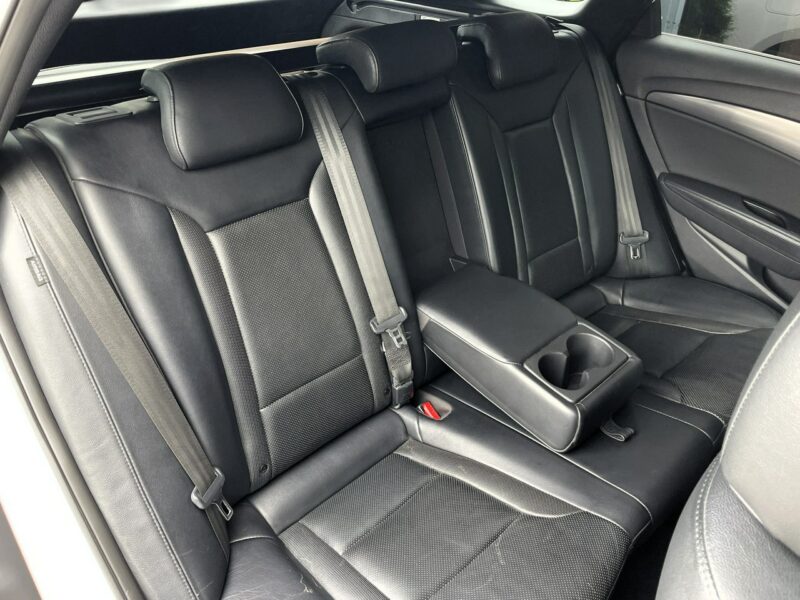 Hyundai i40 LED, HAK, Klima, Navi, Tempomat, Grzane Fotele, Panorama,Asystent Pasa