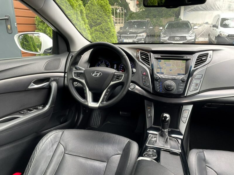 Hyundai i40 LED, HAK, Klima, Navi, Tempomat, Grzane Fotele, Panorama,Asystent Pasa