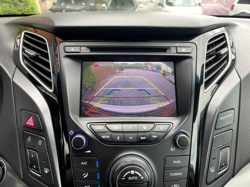 Hyundai i40 LED, HAK, Klima, Navi, Tempomat, Grzane Fotele, Panorama,Asystent Pasa