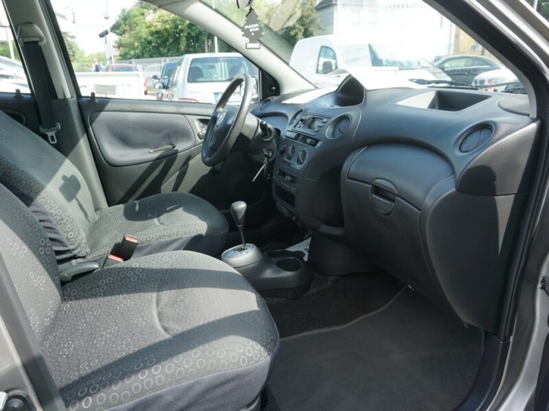 Toyota Yaris automat, polski salon, pierwszy właściciel, bardzo ekonomiczny, I (1999-2005)