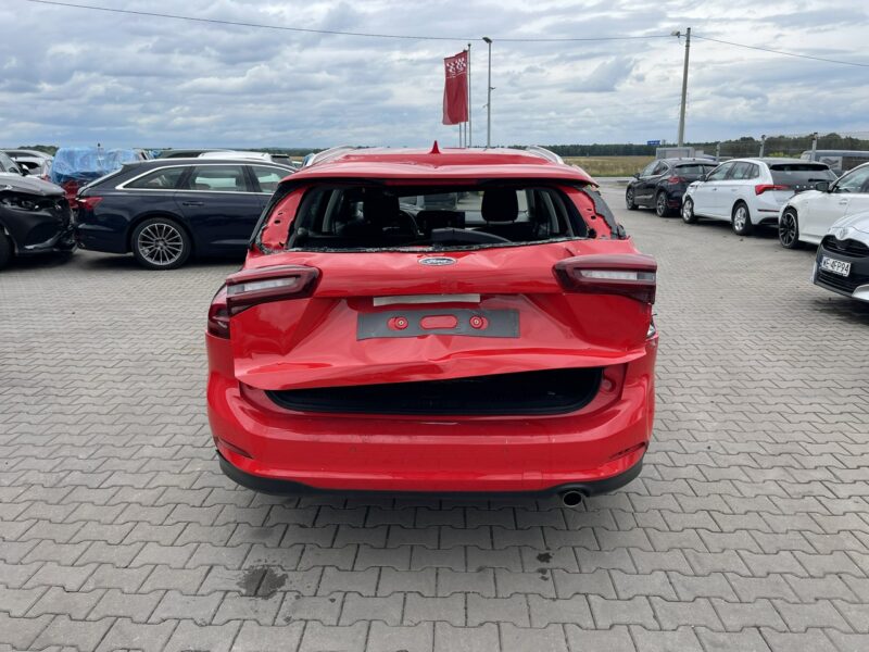 Ford Focus Podgrzewane: fotele, kierownica, szyba_ Parktronik Virtual Mk4 (2018-)