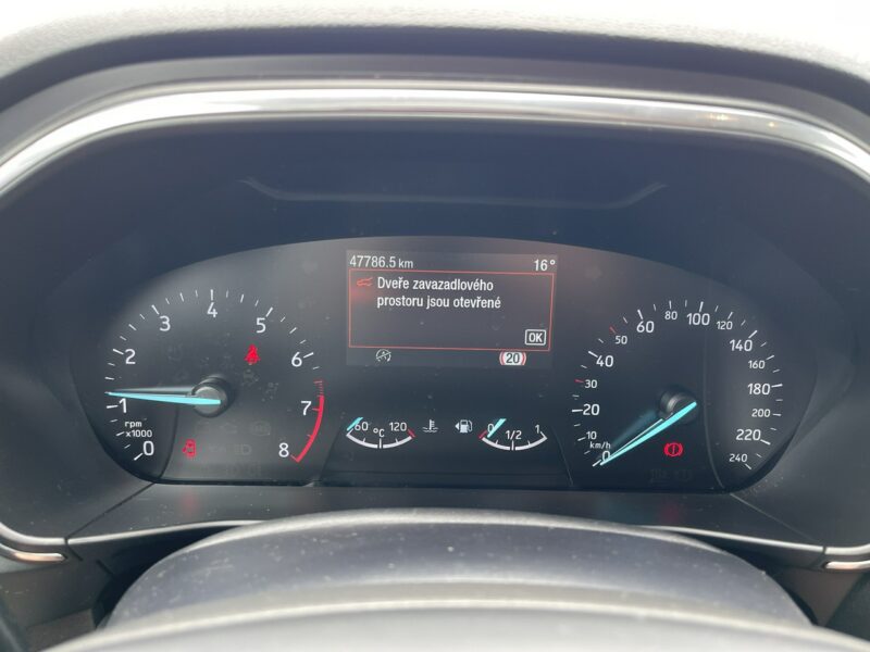 Ford Focus Podgrzewane: fotele, kierownica, szyba_ Parktronik Virtual Mk4 (2018-)