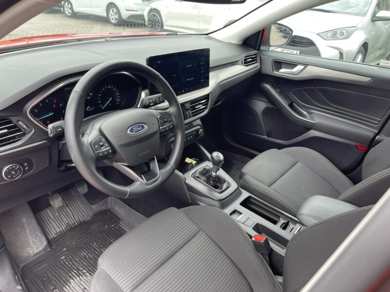 Ford Focus Podgrzewane: fotele, kierownica, szyba_ Parktronik Virtual Mk4 (2018-)