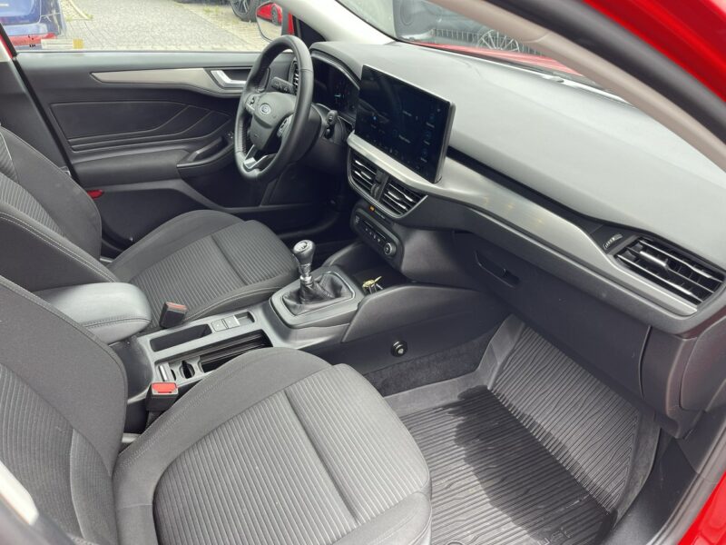 Ford Focus Podgrzewane: fotele, kierownica, szyba_ Parktronik Virtual Mk4 (2018-)