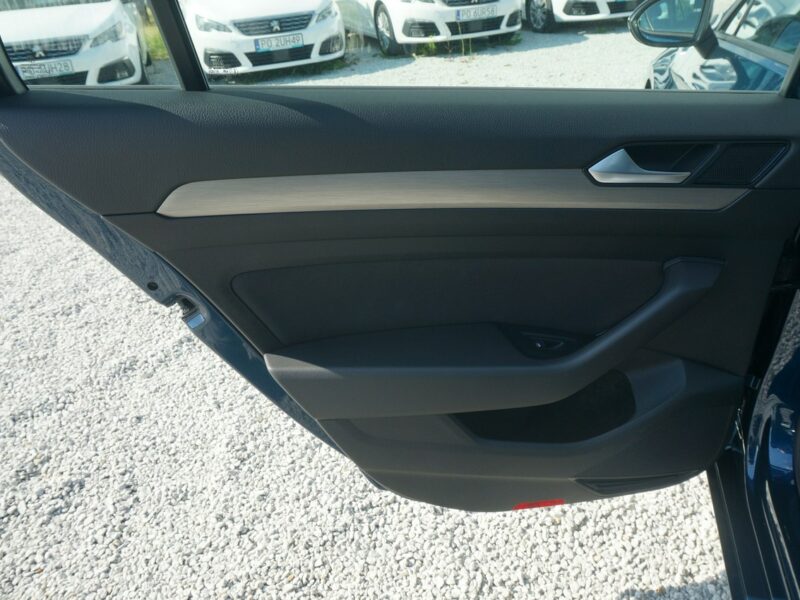 Volkswagen Passat 2.0 TDI/150 KM Evo Essence Salon PL Fvat 23% PO4XG67 B8 (2014-2023)