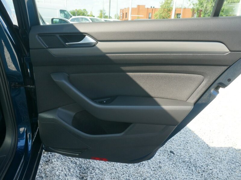 Volkswagen Passat 2.0 TDI/150 KM Evo Essence Salon PL Fvat 23% PO4XG67 B8 (2014-2023)