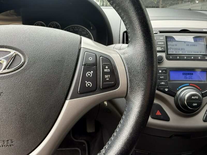 Hyundai i30 1.4 Benzyna | Serwisowany | Gwarancja | Bogate wyposażenie | Zadbany I (2002-2013)