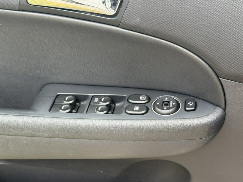 Hyundai i30 1.4 Benzyna | Serwisowany | Gwarancja | Bogate wyposażenie | Zadbany I (2002-2013)