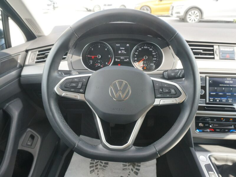 Volkswagen Passat 2.0 TDI/150 KM Evo Essence Salon PL Fvat 23% PO4XH86 B8 (2014-2023)