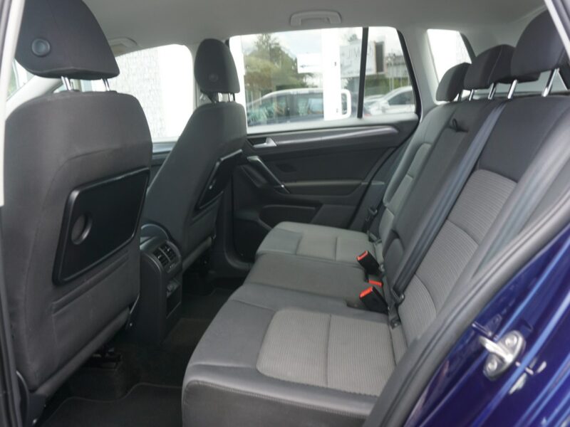 Volkswagen Golf Sportsvan zarejestrowany, ubezpieczony, niski przebieg I (2014-)