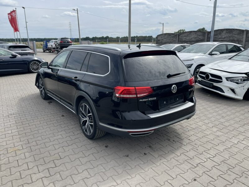 Volkswagen Passat Alltrack AllTrack 4x4 DSG Kamera Webasto Skóra Virtual 190KM
