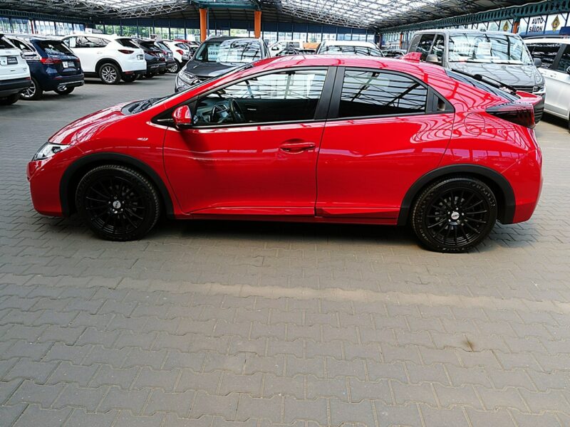 Honda Civic 1,8 16V Led+NAVI+Kamera+Podgrzew fotele BEZWYPADKOWY GWARANCJA Krajowy IX (2011-)