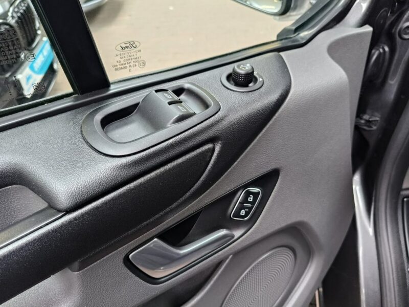 Ford Transit Custom 2.0 130KM 9osobowy,Parktronik,Tempomat,Android/AppleCar, Bi-XenonFV23%