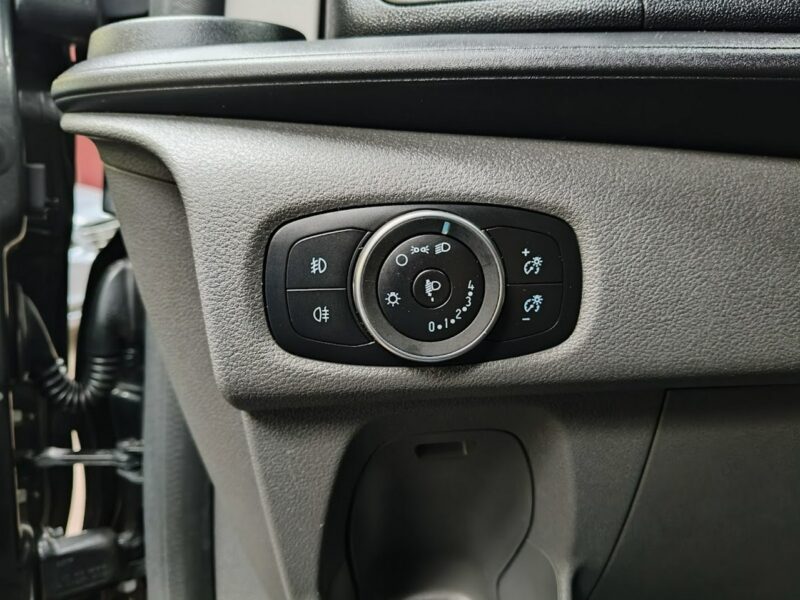 Ford Transit Custom 2.0 130KM 9osobowy,Parktronik,Tempomat,Android/AppleCar, Bi-XenonFV23%