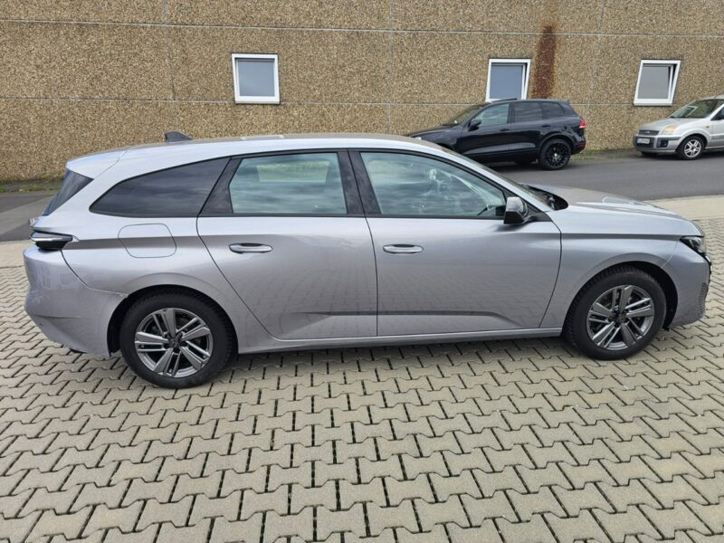 Peugeot 308 Peugeot 308 Bogate wyposażenie Model 2025 T9 (2014-2021)