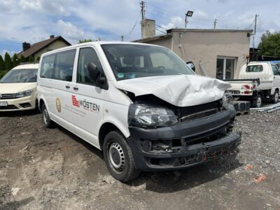 Volkswagen Transporter Volkswagen Transporter Long 2.0-140KM 9-osobowy Model 2015 T5