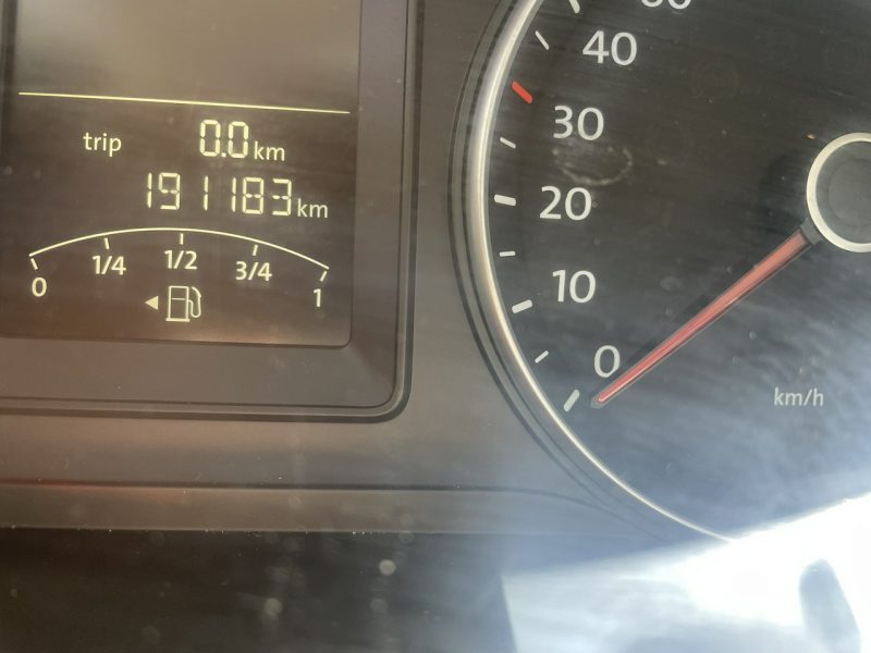 Volkswagen Transporter Volkswagen Transporter Long 2.0-140KM 9-osobowy Model 2015 T5