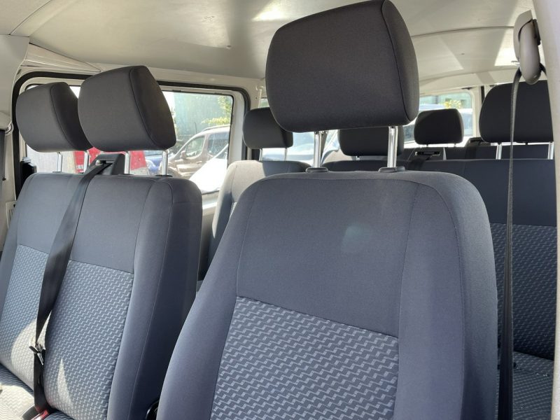 Volkswagen Transporter Volkswagen Transporter Long 2.0-140KM 9-osobowy Model 2015 T5