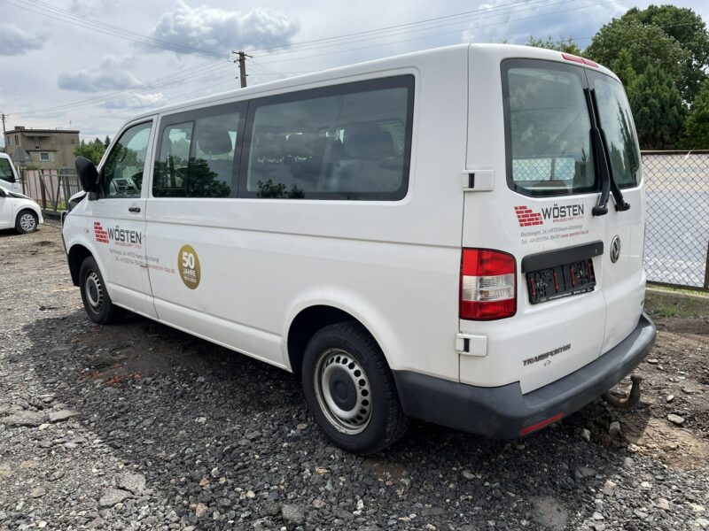 Volkswagen Transporter Volkswagen Transporter Long 2.0-140KM 9-osobowy Model 2015 T5