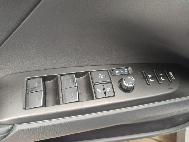 Toyota Camry EXECUTIVE VIP salon RP F 23% bezwypadkowa Gwarancja IX (2018-)