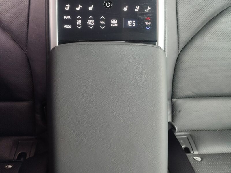 Toyota Camry EXECUTIVE VIP salon RP F 23% bezwypadkowa Gwarancja IX (2018-)