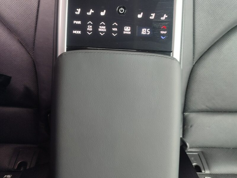 Toyota Camry EXECUTIVE VIP salon RP F 23% bezwypadkowa Gwarancja IX (2018-)
